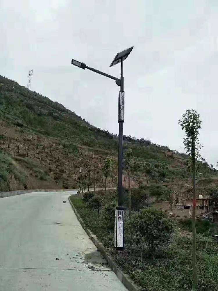 西华县仿古太阳能路灯